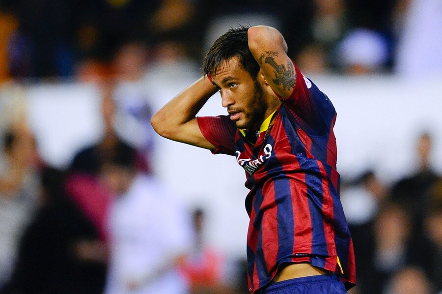 Neymar maand uit de running