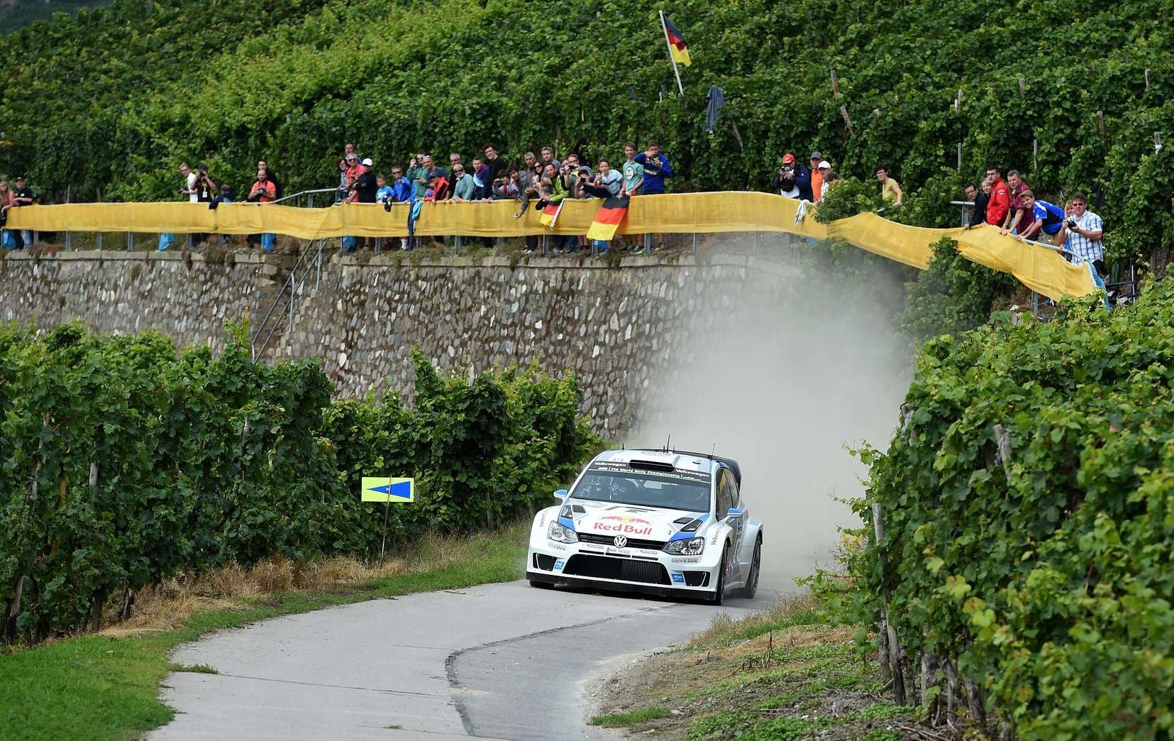 Rallykampioen Ogier crasht in Duitsland