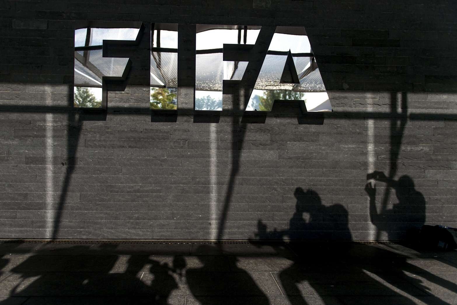 FIFA schorst eigen bobo na gesjoemel