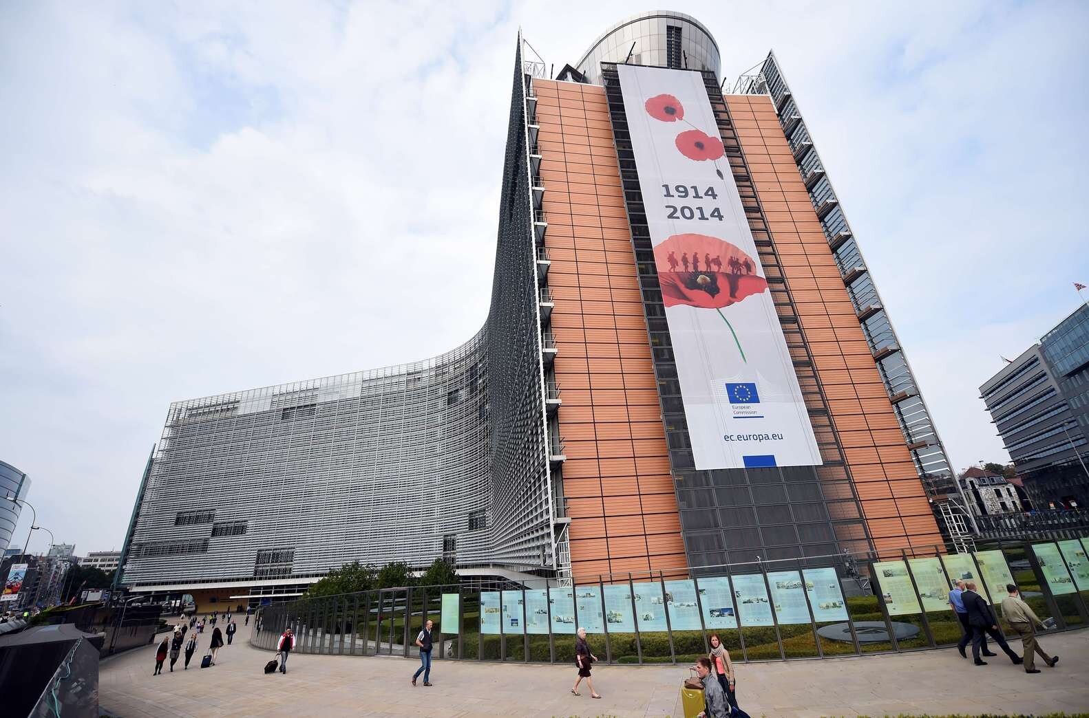 Europese Commissie scherpt beveiliging gebouwen aan