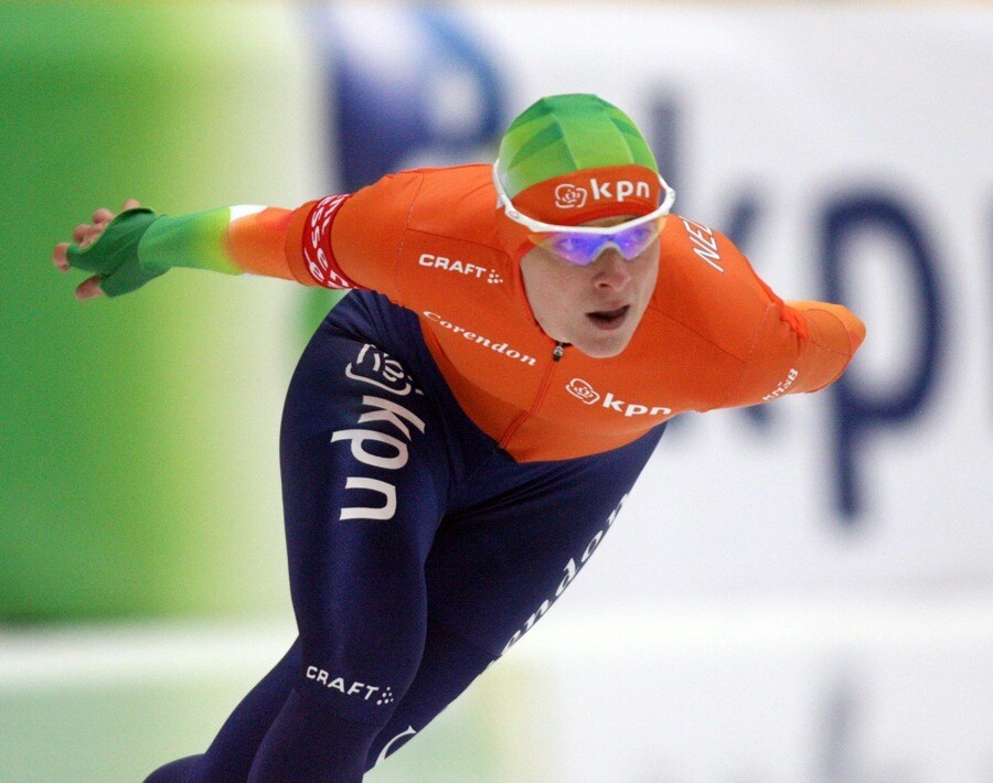 Joling staakt strijd na crash in warming-up | de Volkskrant