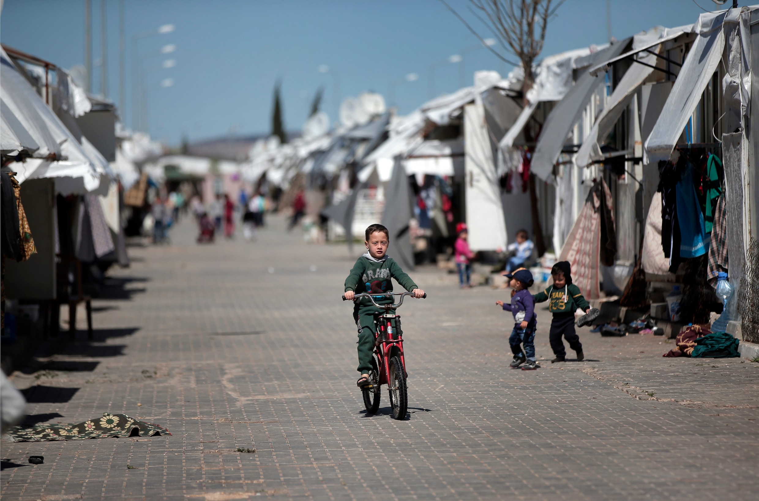 'Turkse Grenswacht Slaat Vluchtende Syriërs In Elkaar' | De Volkskrant