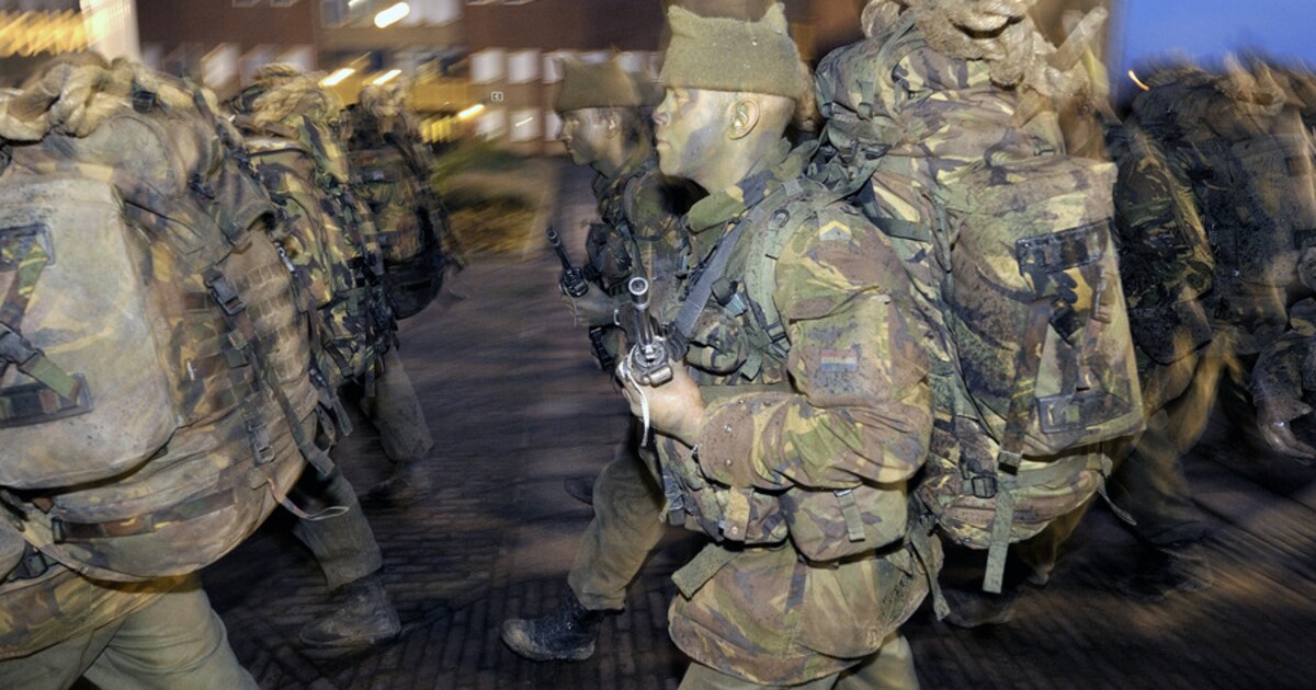 Vrouw trekt zich terug uit selectie commando's na negatieve reacties ...