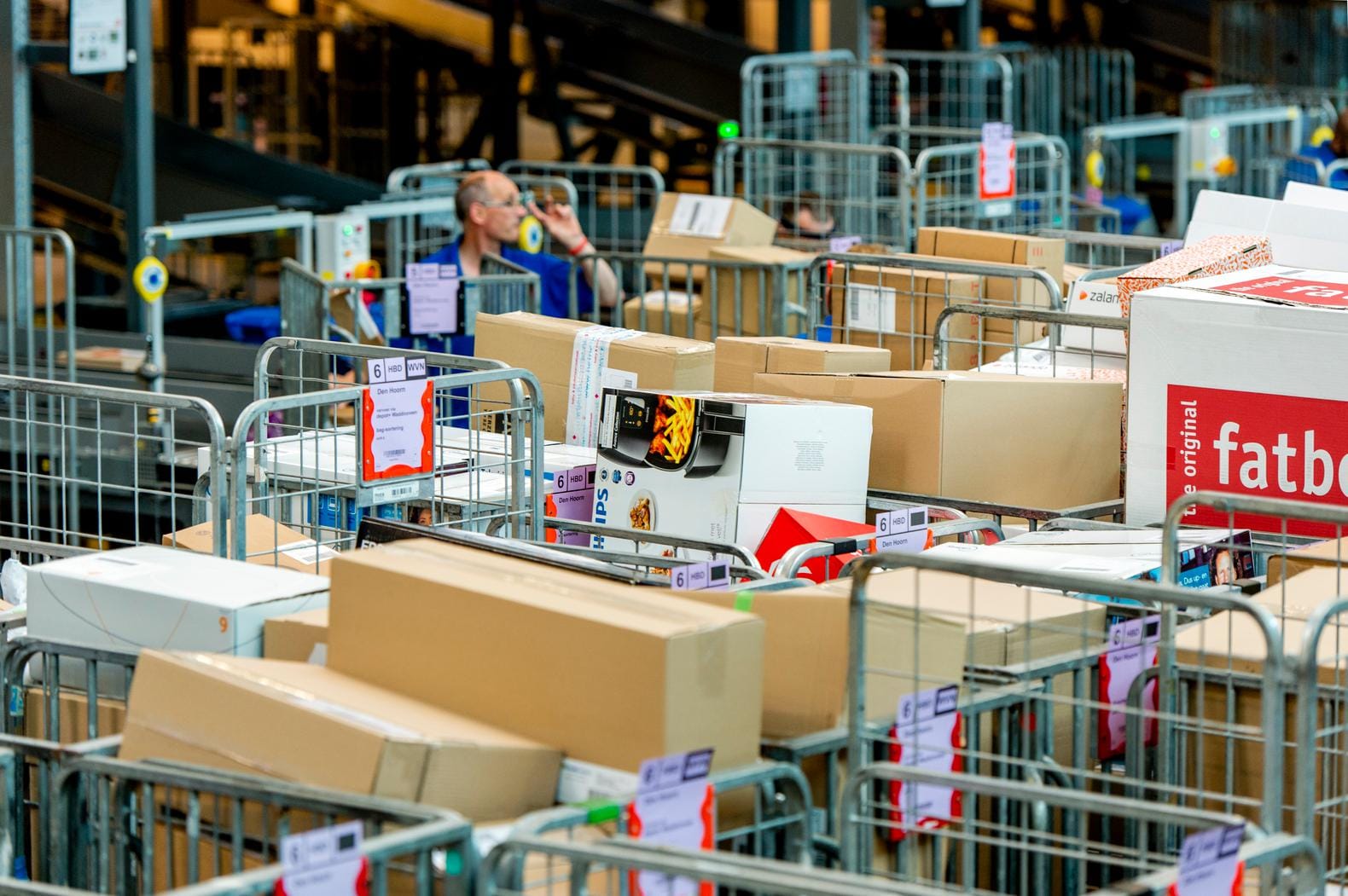 Waarom willen de Belgen PostNL zo graag hebben? | de Volkskrant